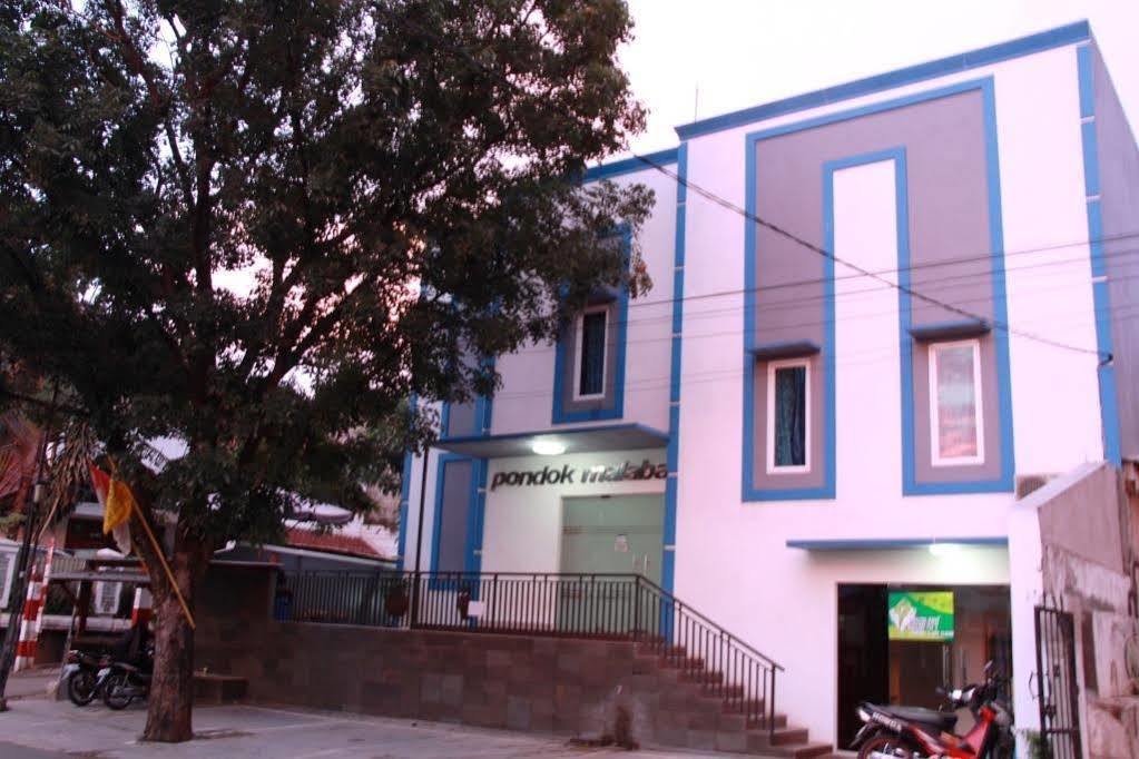 Pondok Malabar Hostal Yakarta Exterior foto